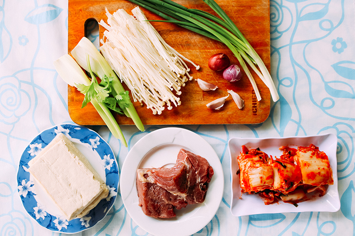 cách nấu canh kim chi thịt bò Hàn Quốc